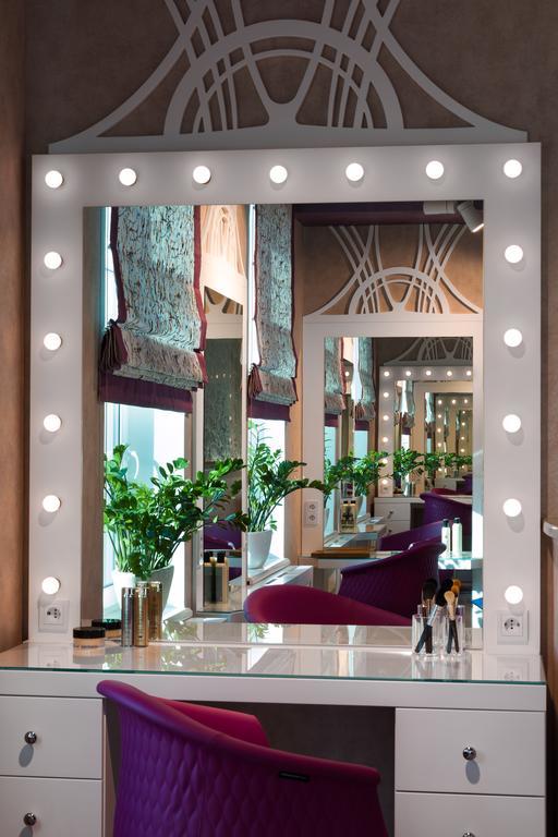 Iris Art Hotel คาร์คิฟ ภายนอก รูปภาพ