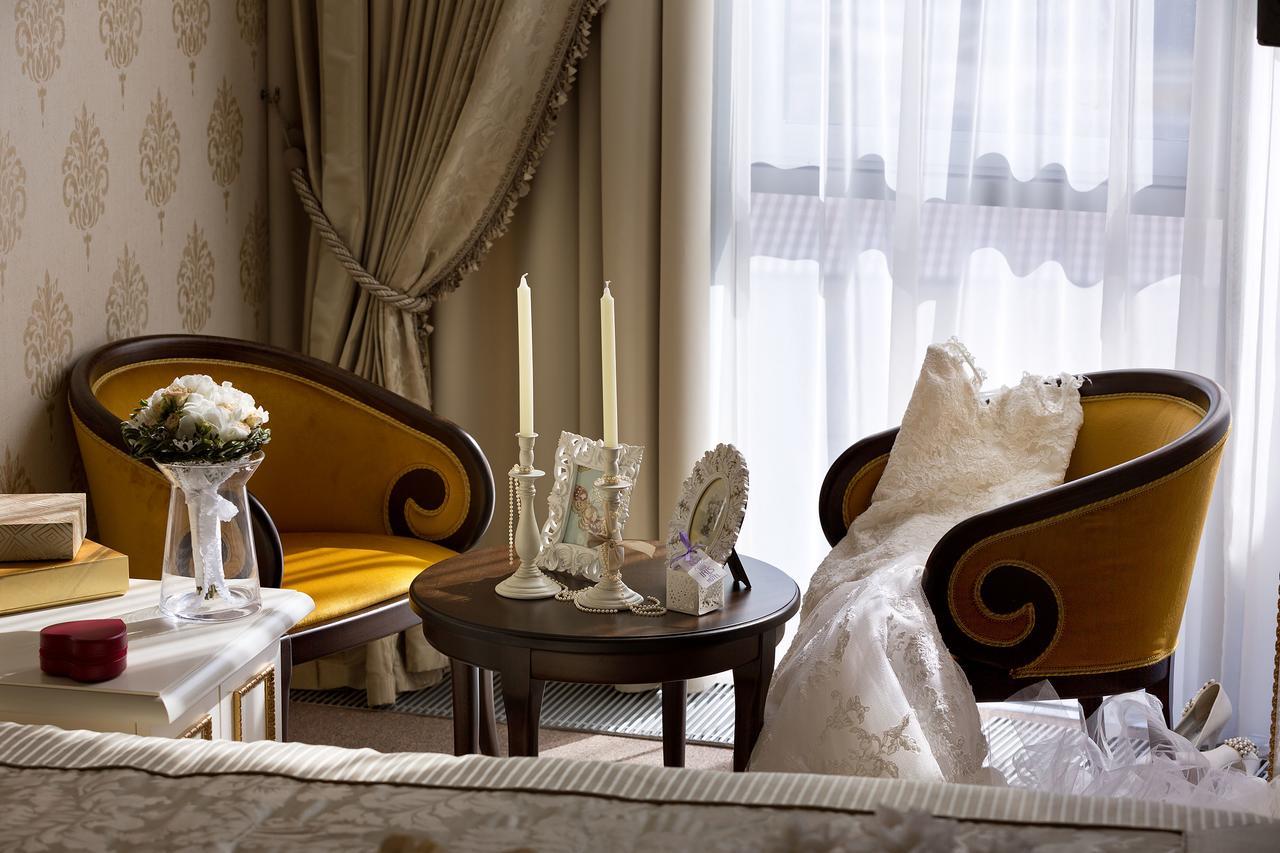 Iris Art Hotel คาร์คิฟ ภายนอก รูปภาพ